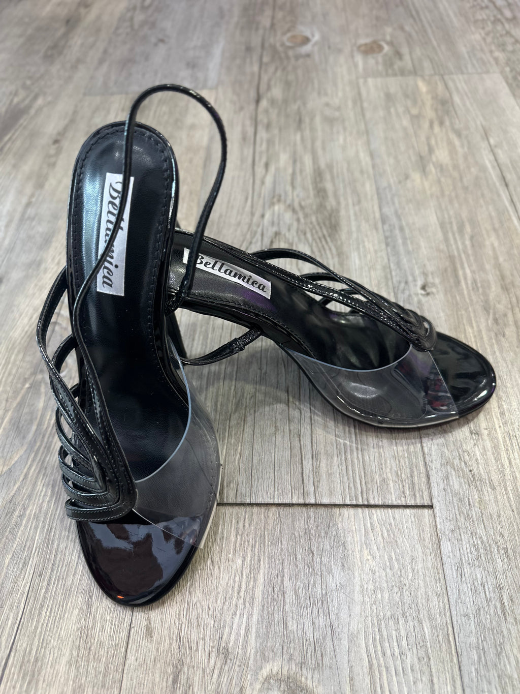 Sandalias tacón difernt shoot