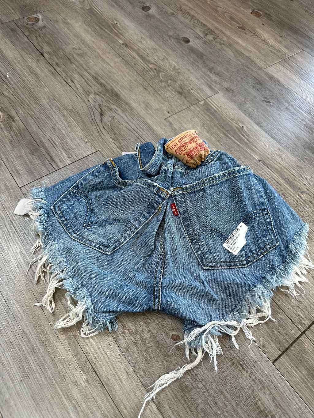 XS   022