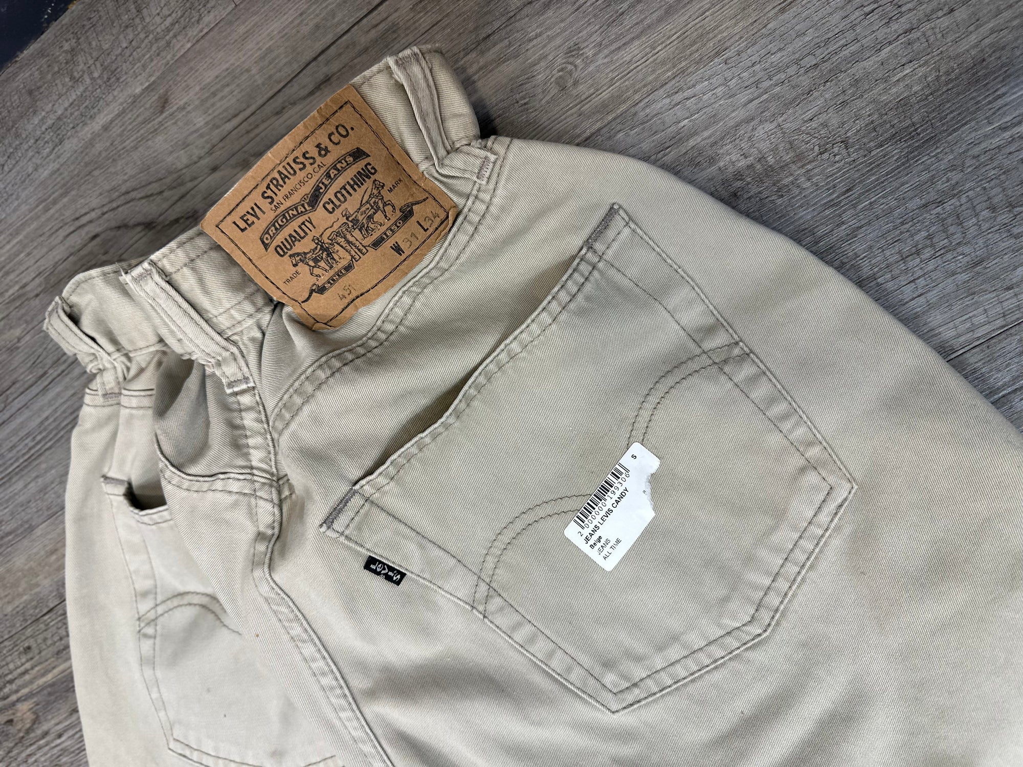 Jeans Levis candy beige S 033