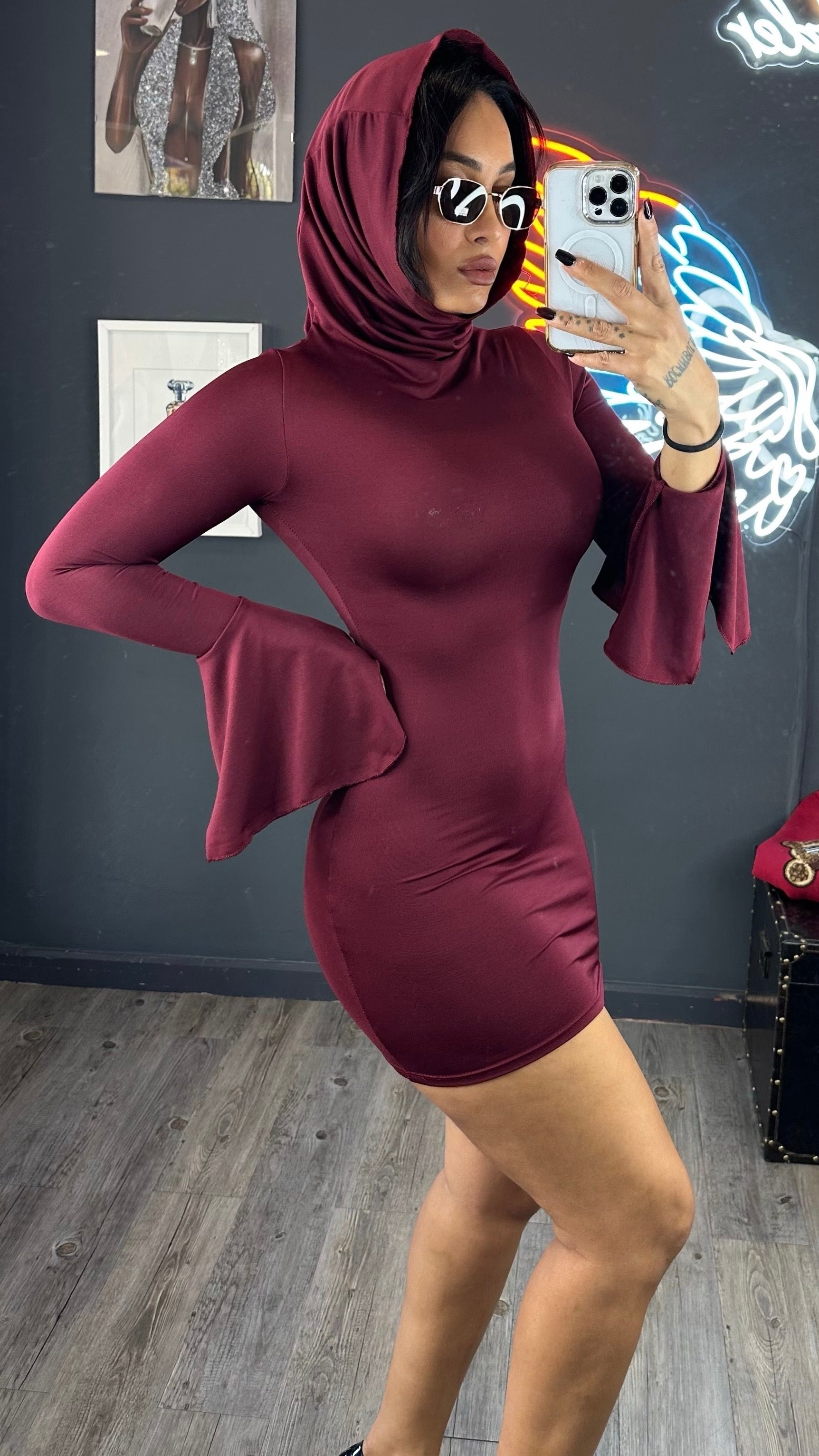 Dress capucha