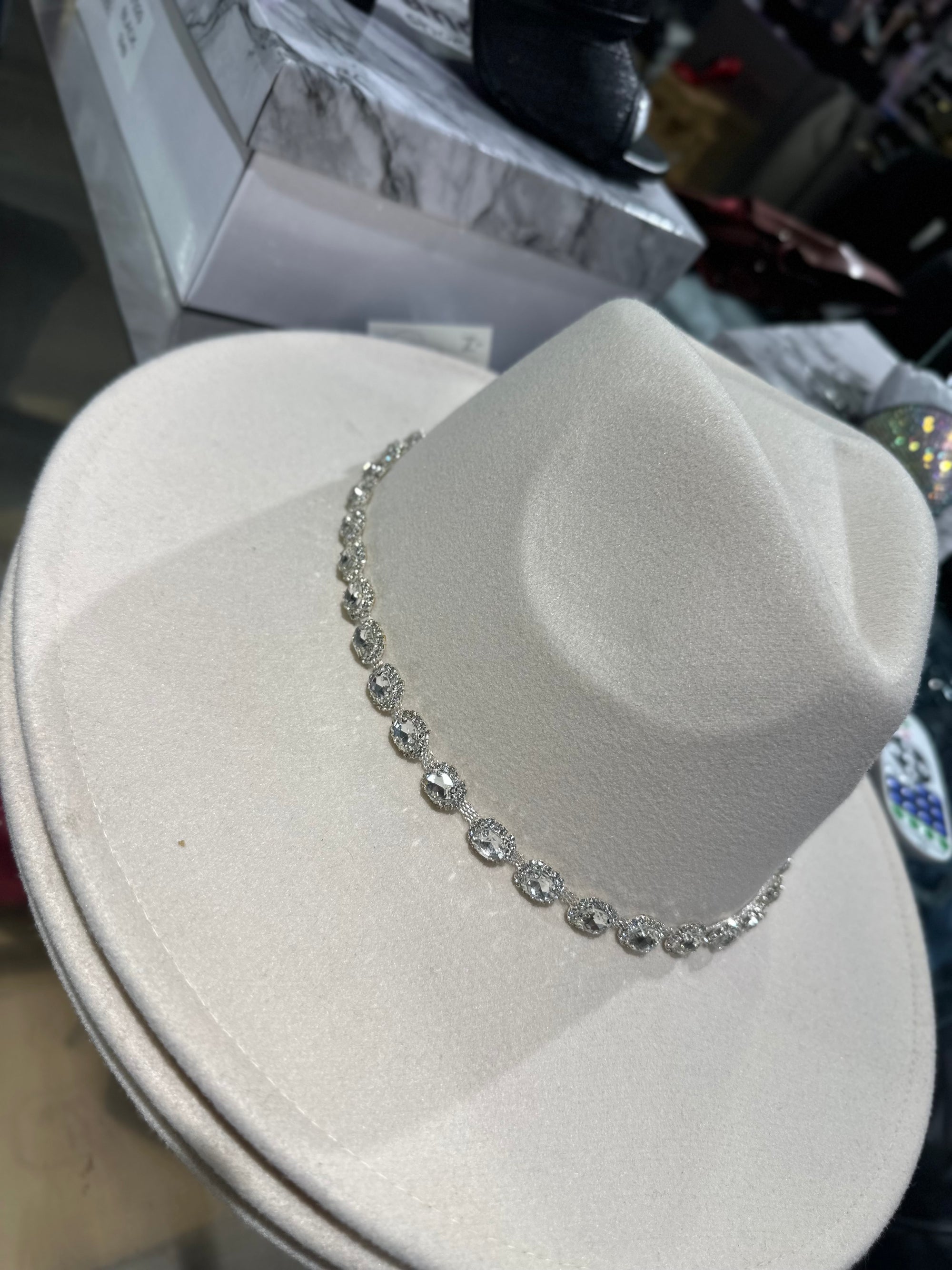Sombrero joya beige