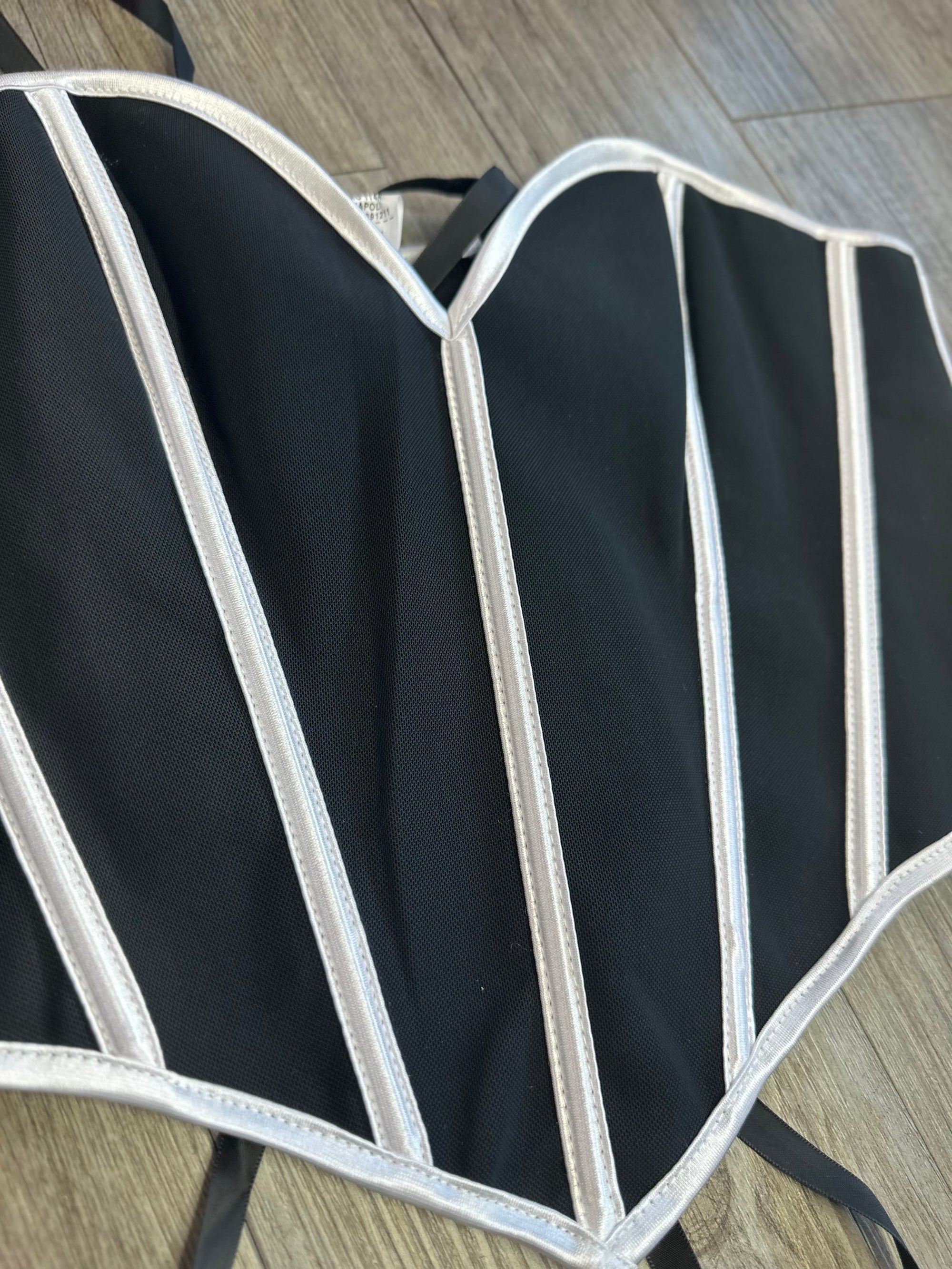 Corset ballenas por fuera