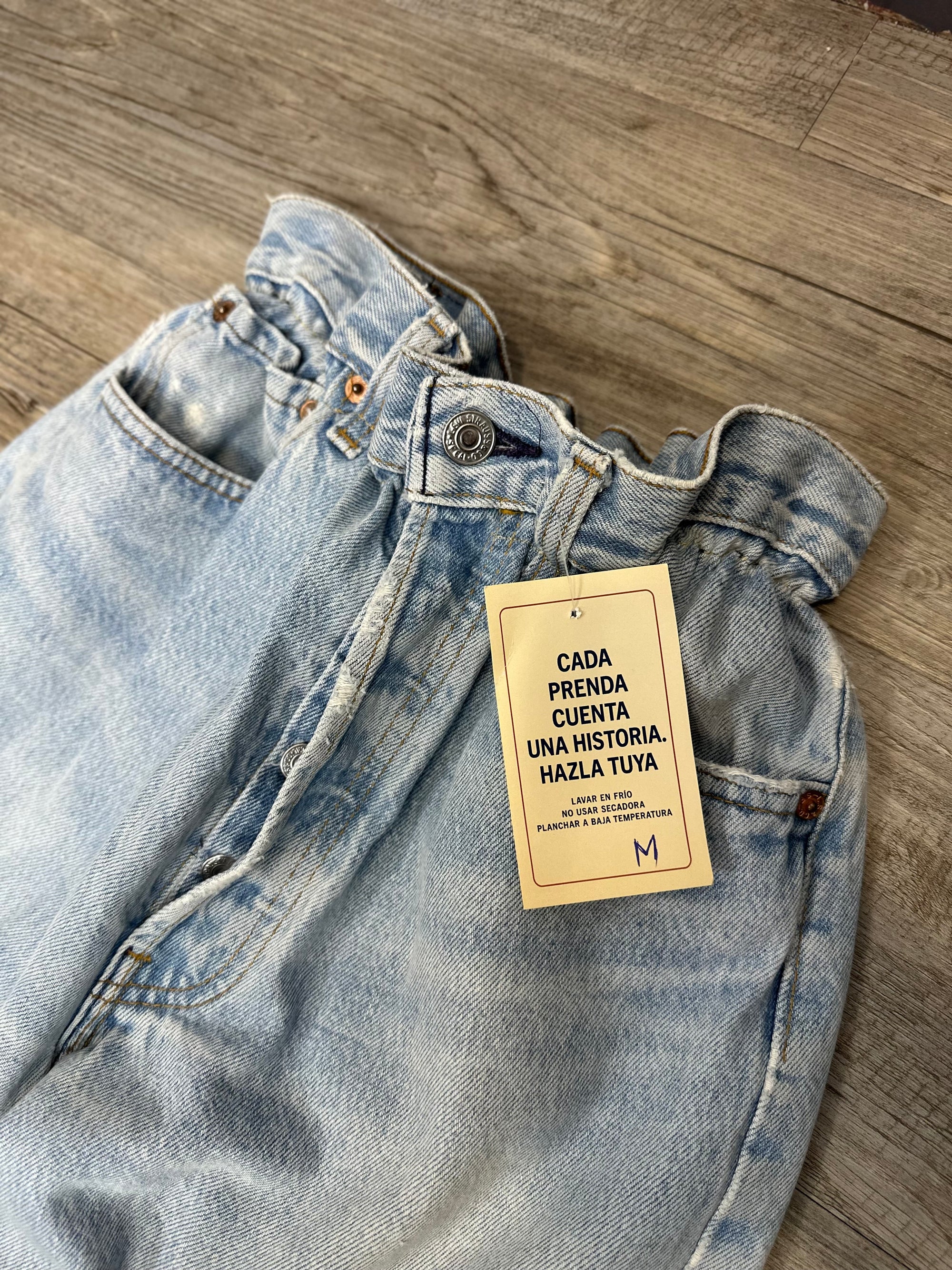 Jeans Levis candy claro  S/M 011