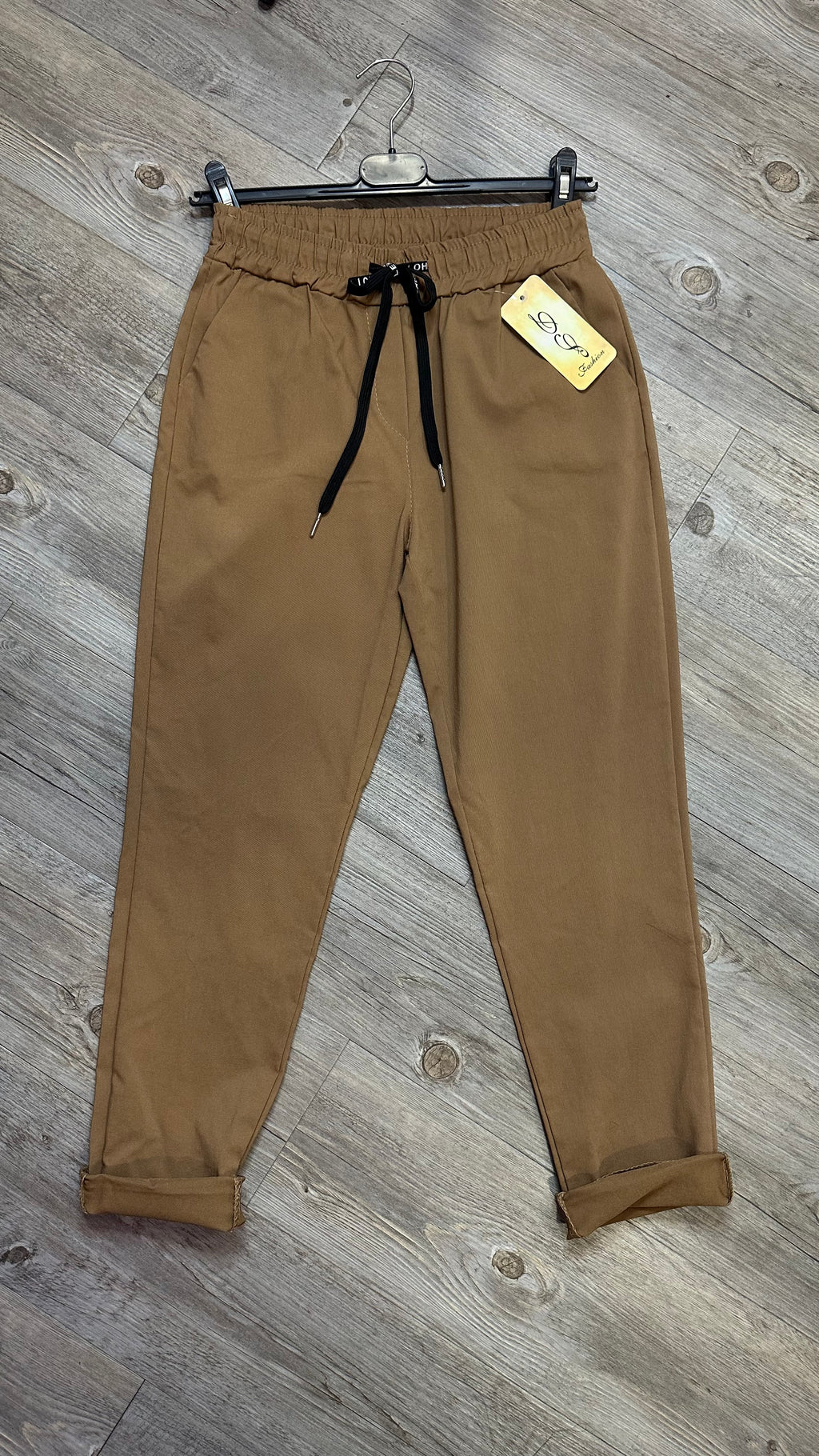 Pantalón elástico básico