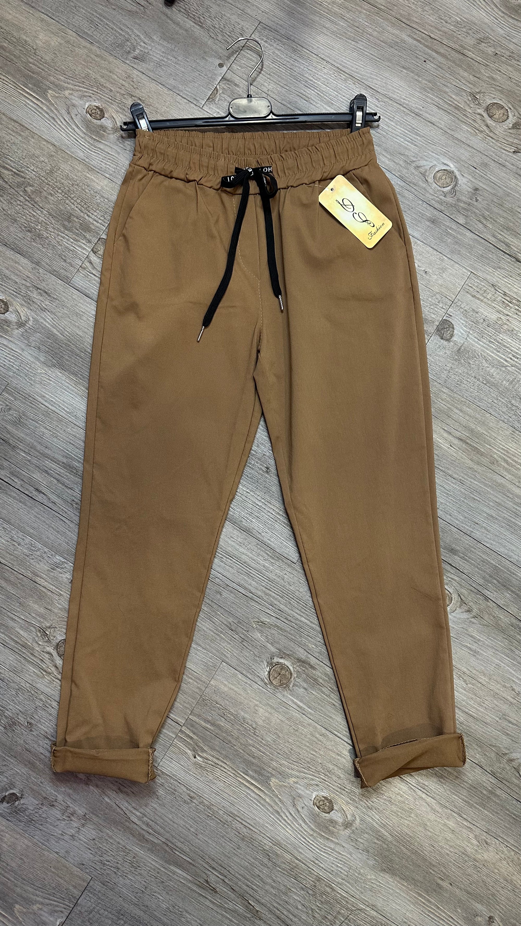 Pantalón elástico básico