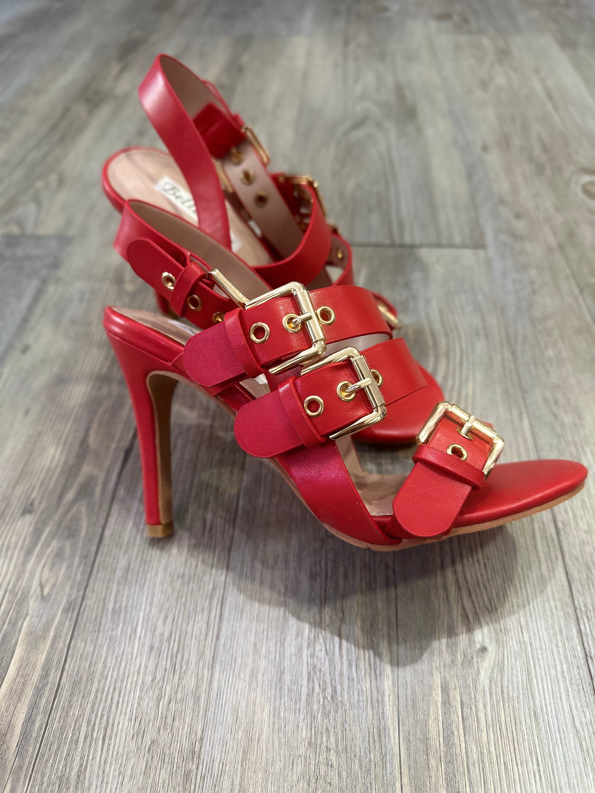 Sandalias hebillas doradas Maxi