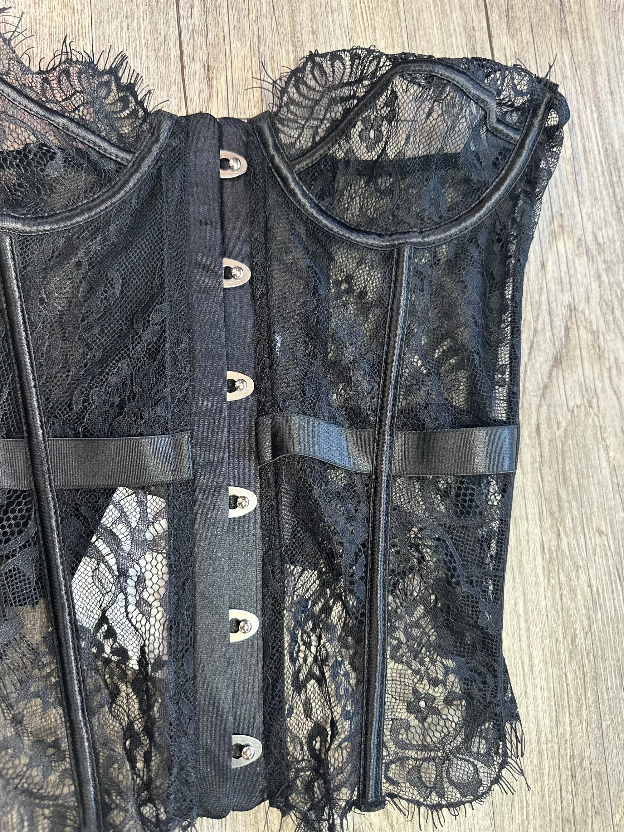 Corset encaje de locura