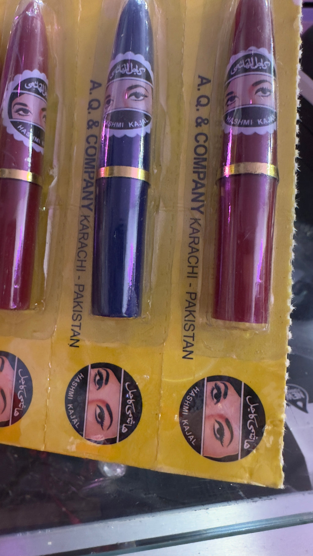 Kouhl árabe ojos