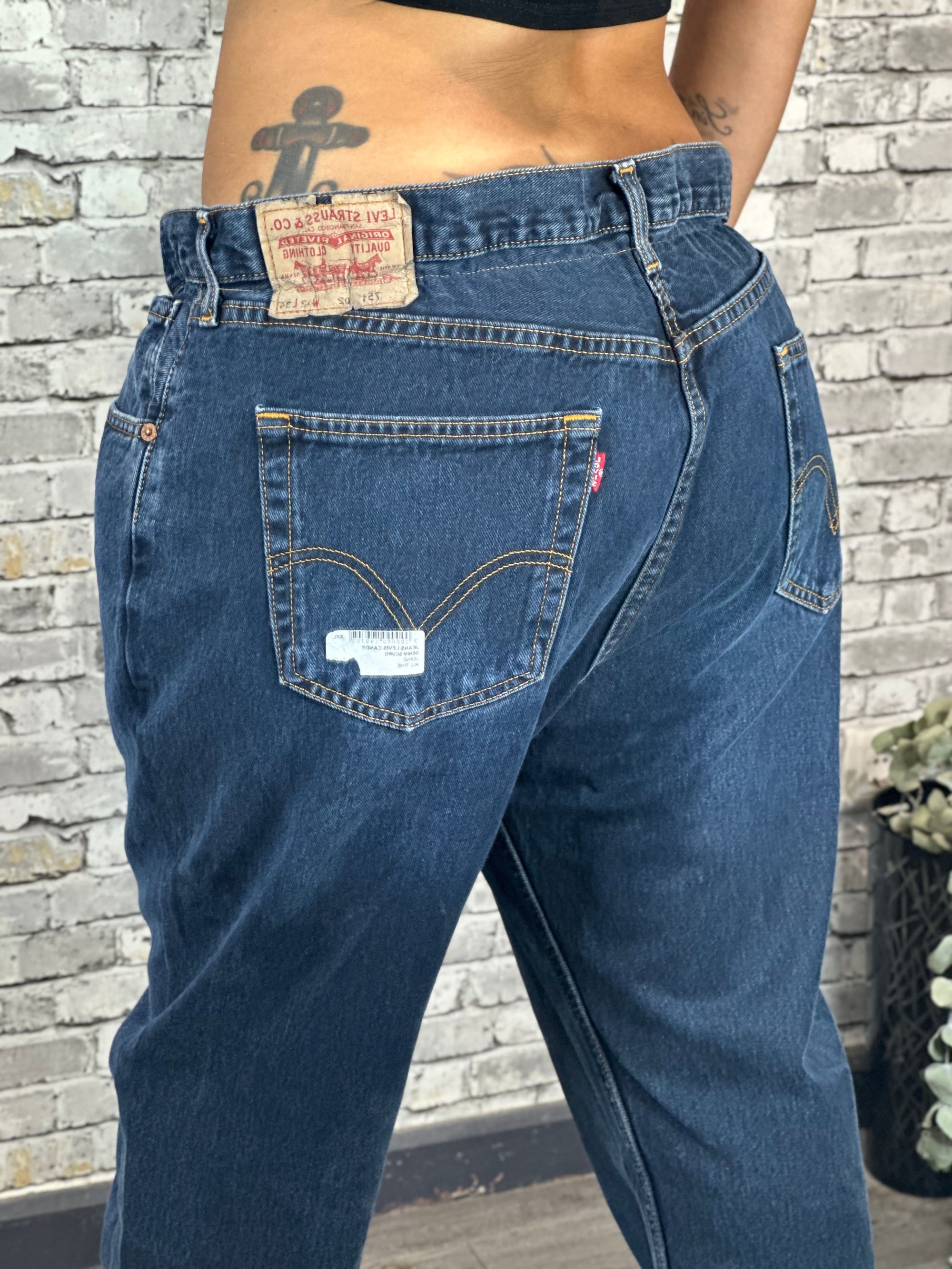 Jeans Levis candy oscuro XXL 037