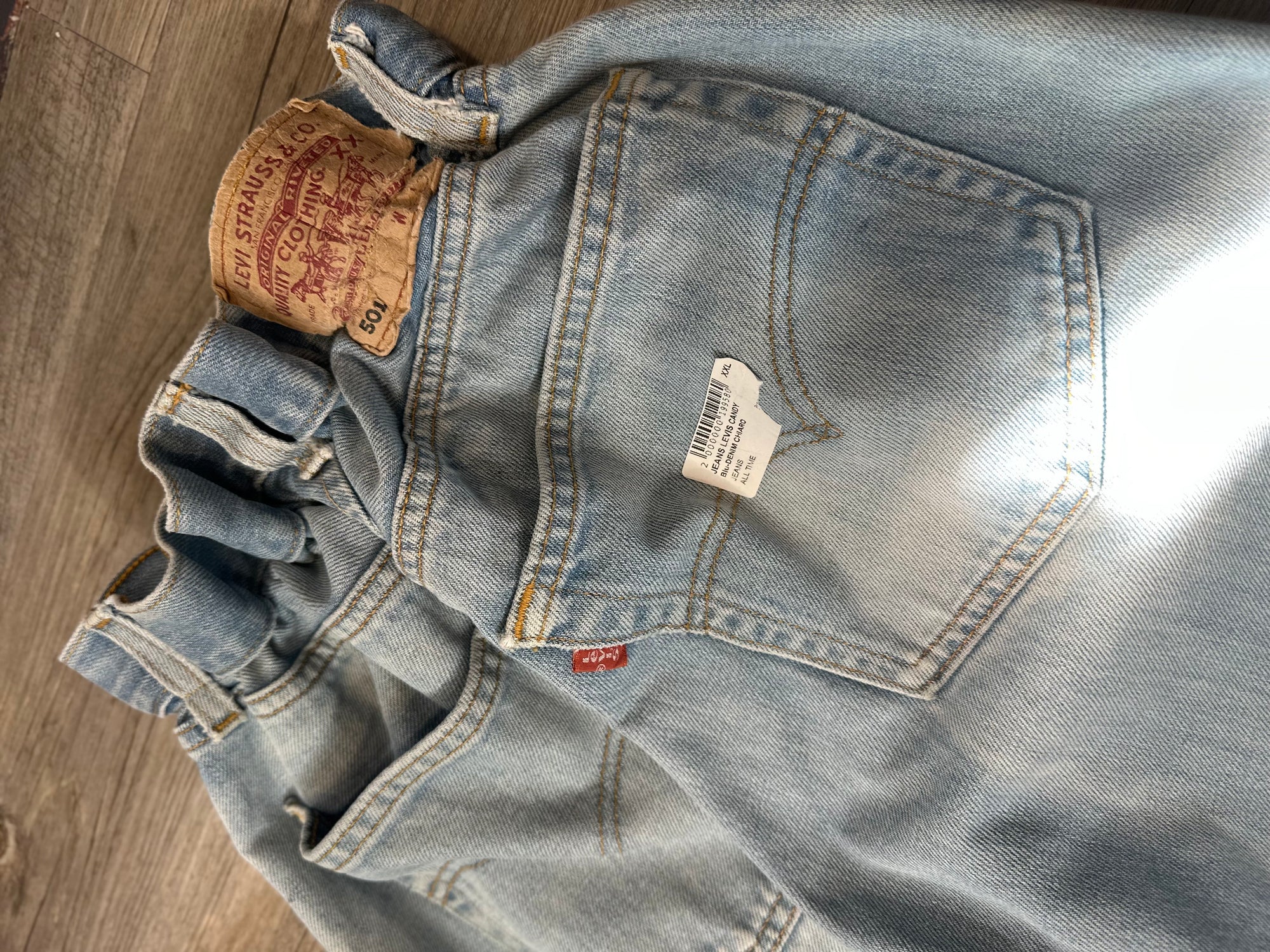 Jeans Levis candy claro XXL 040