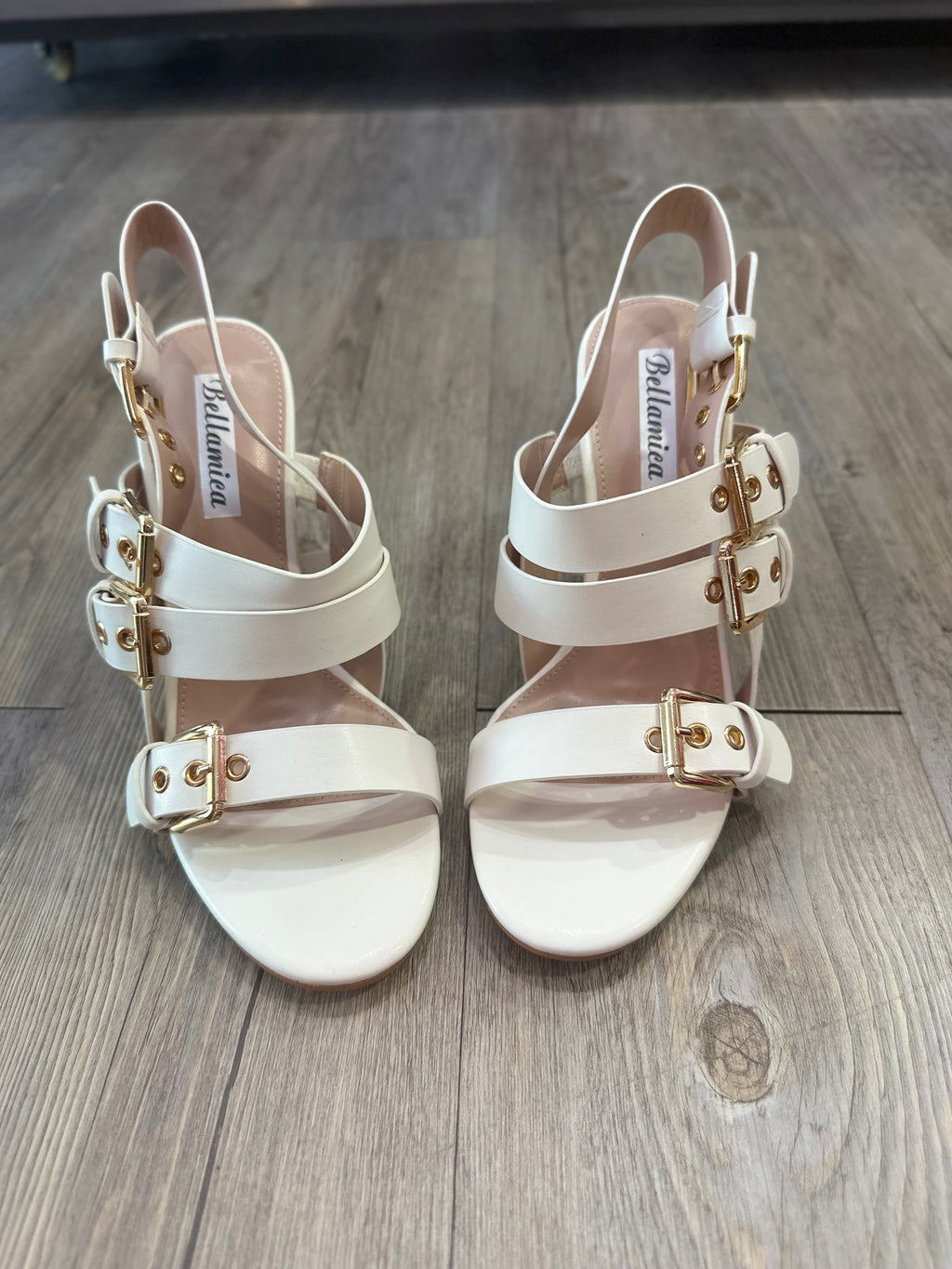 Sandalias hebillas doradas Maxi