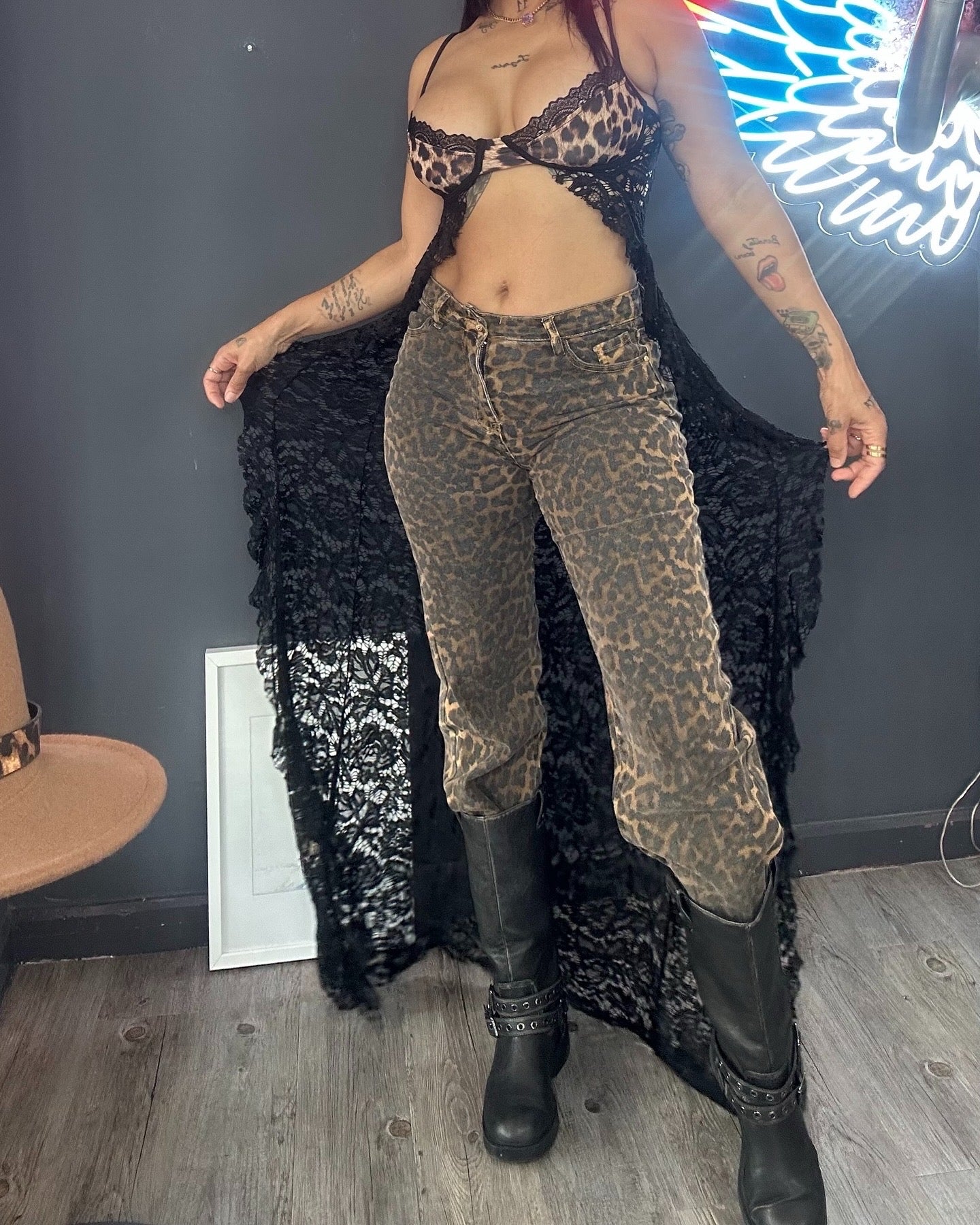 Top bata leopardo