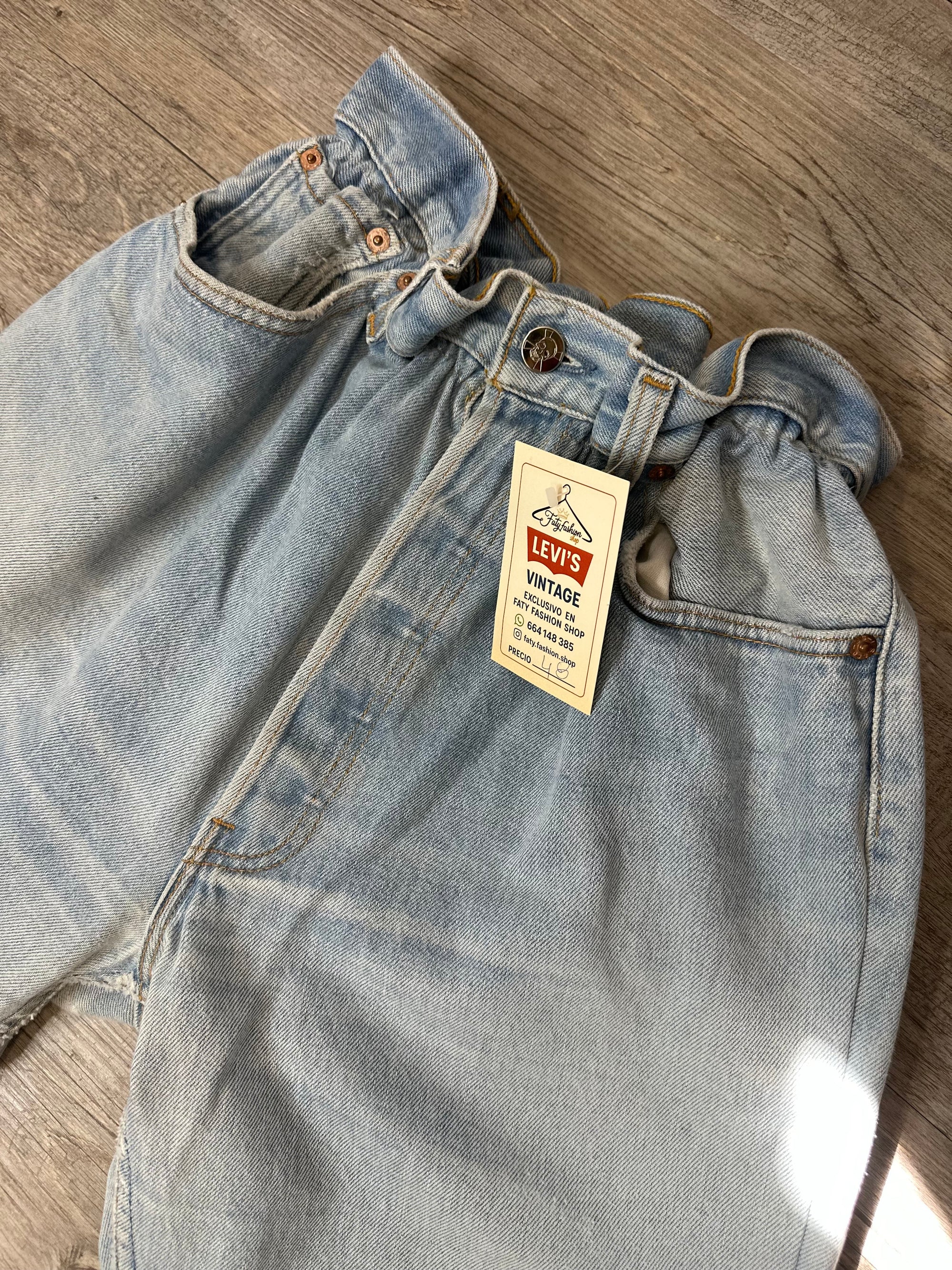 Jeans Levis candy claro XXL 036
