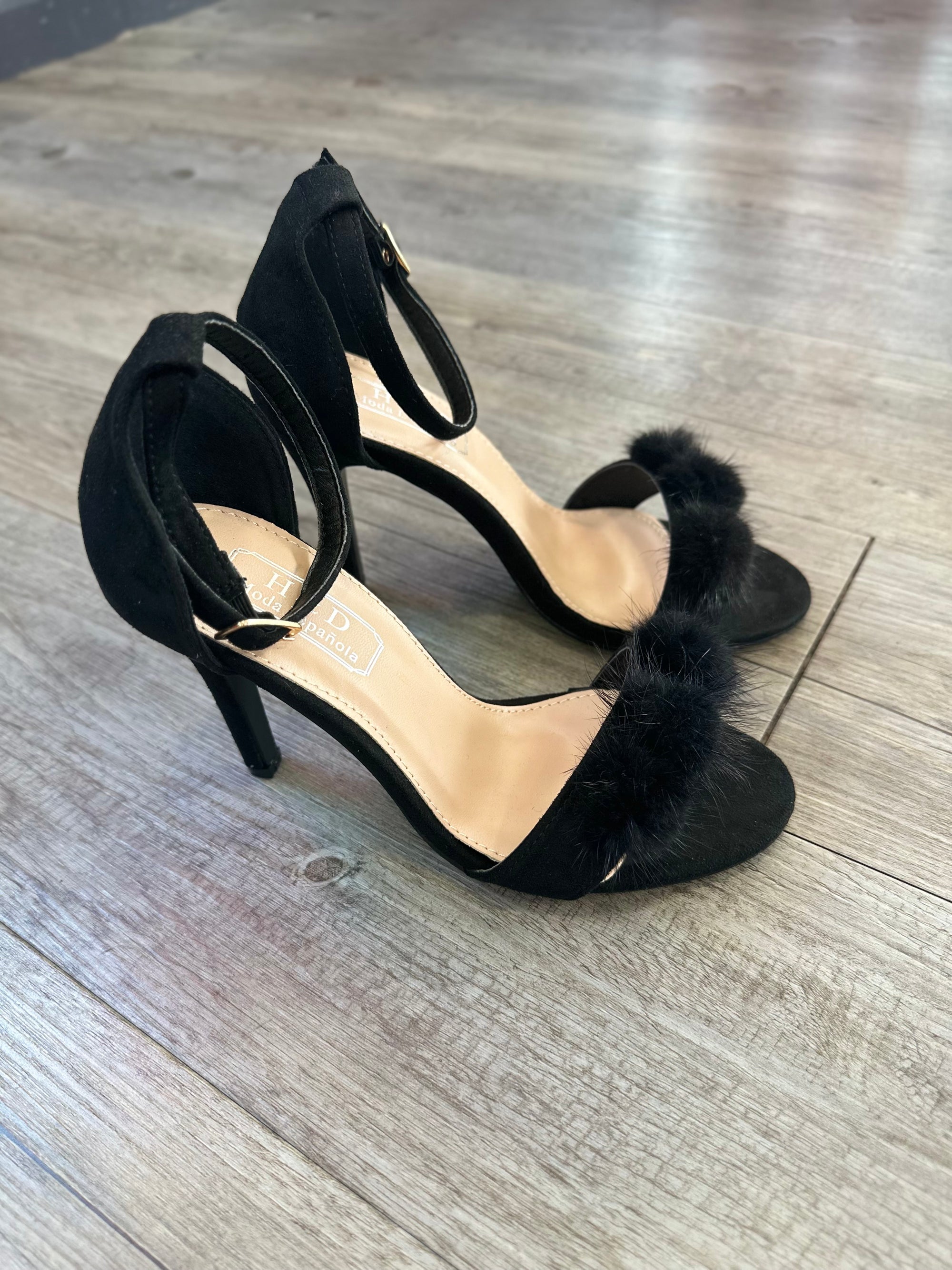 Sandalias pompón