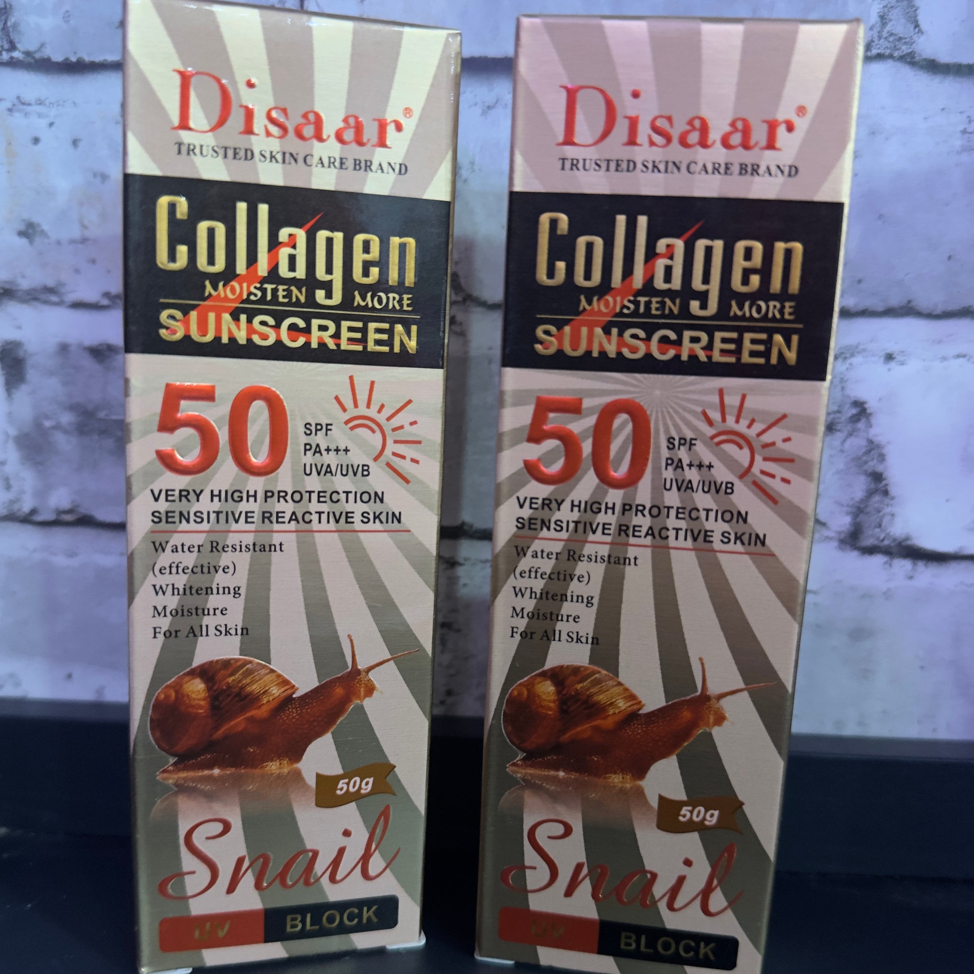 Crema facial alta en colágeno, protector 50 y rica en baba, de caracol