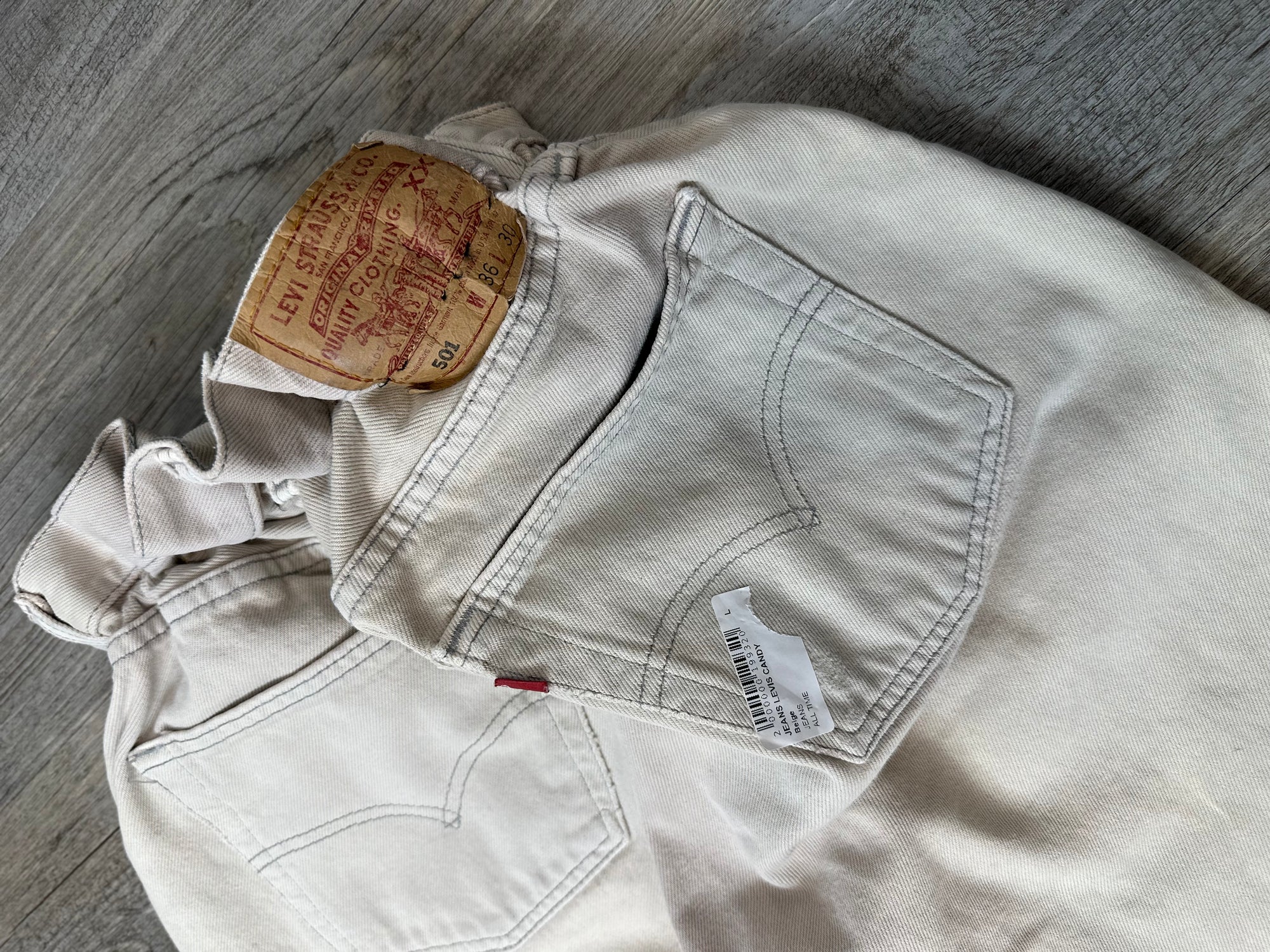 Jeans Levis candy beige M/L 012