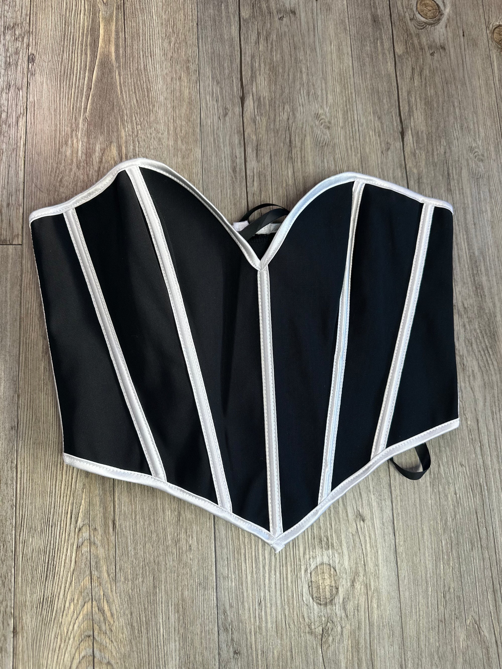 Corset ballenas por fuera