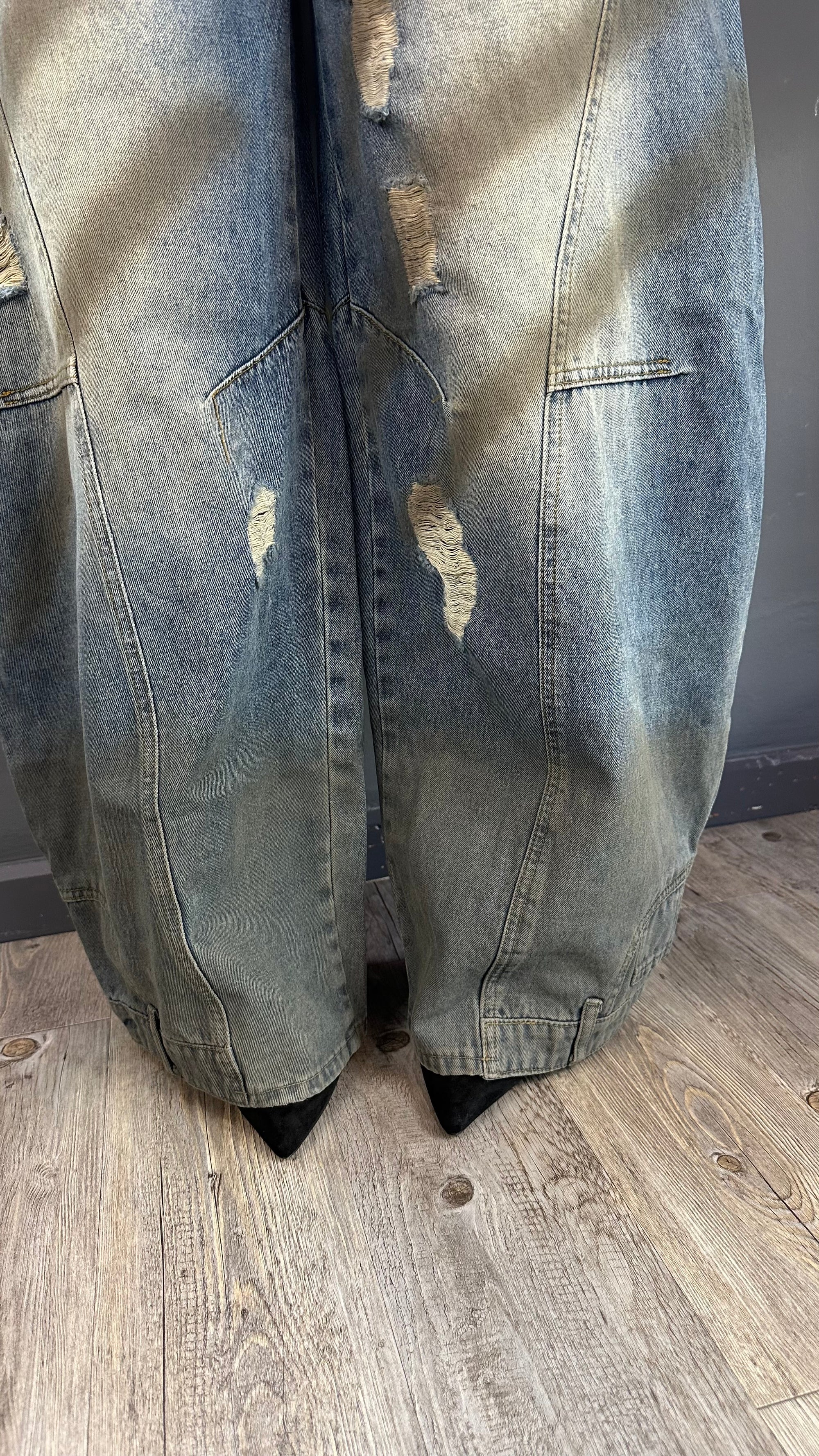 Baggy vaquero bolsillo en pie