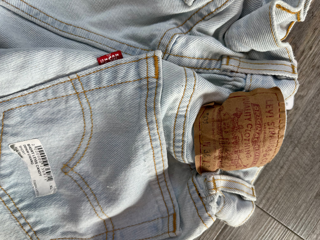 XL  075