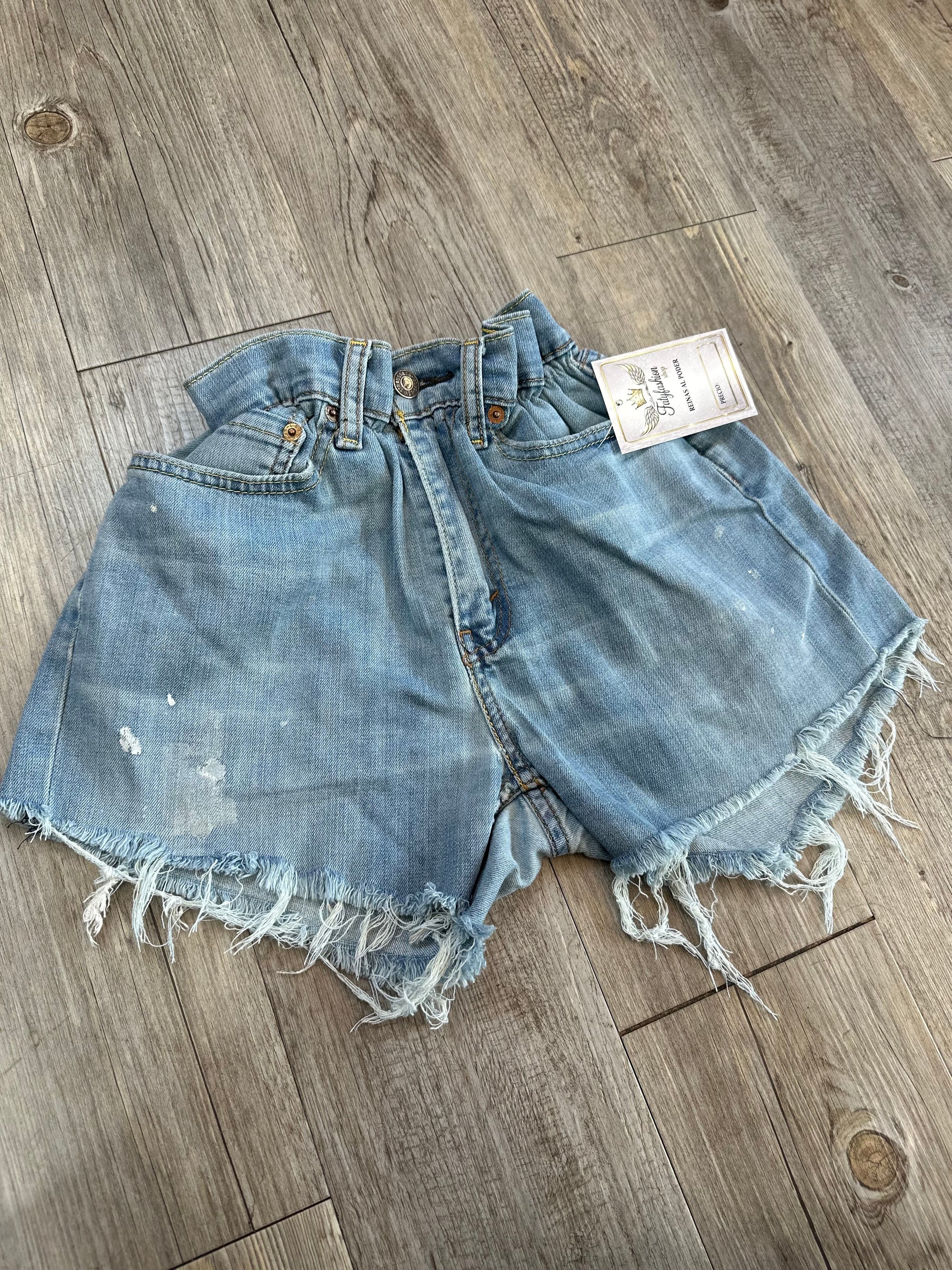 XS 043