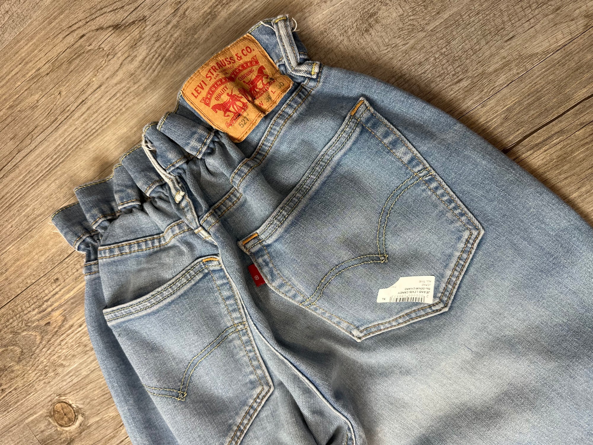 Jeans Levis candy XL 018