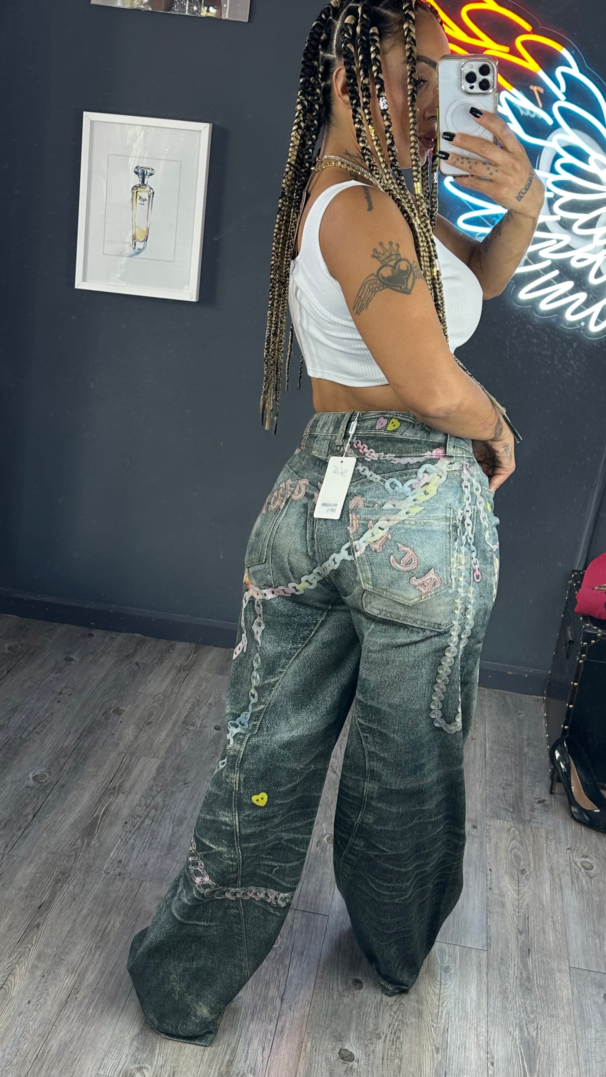 Jeans efecto desgastado tipo Y2K