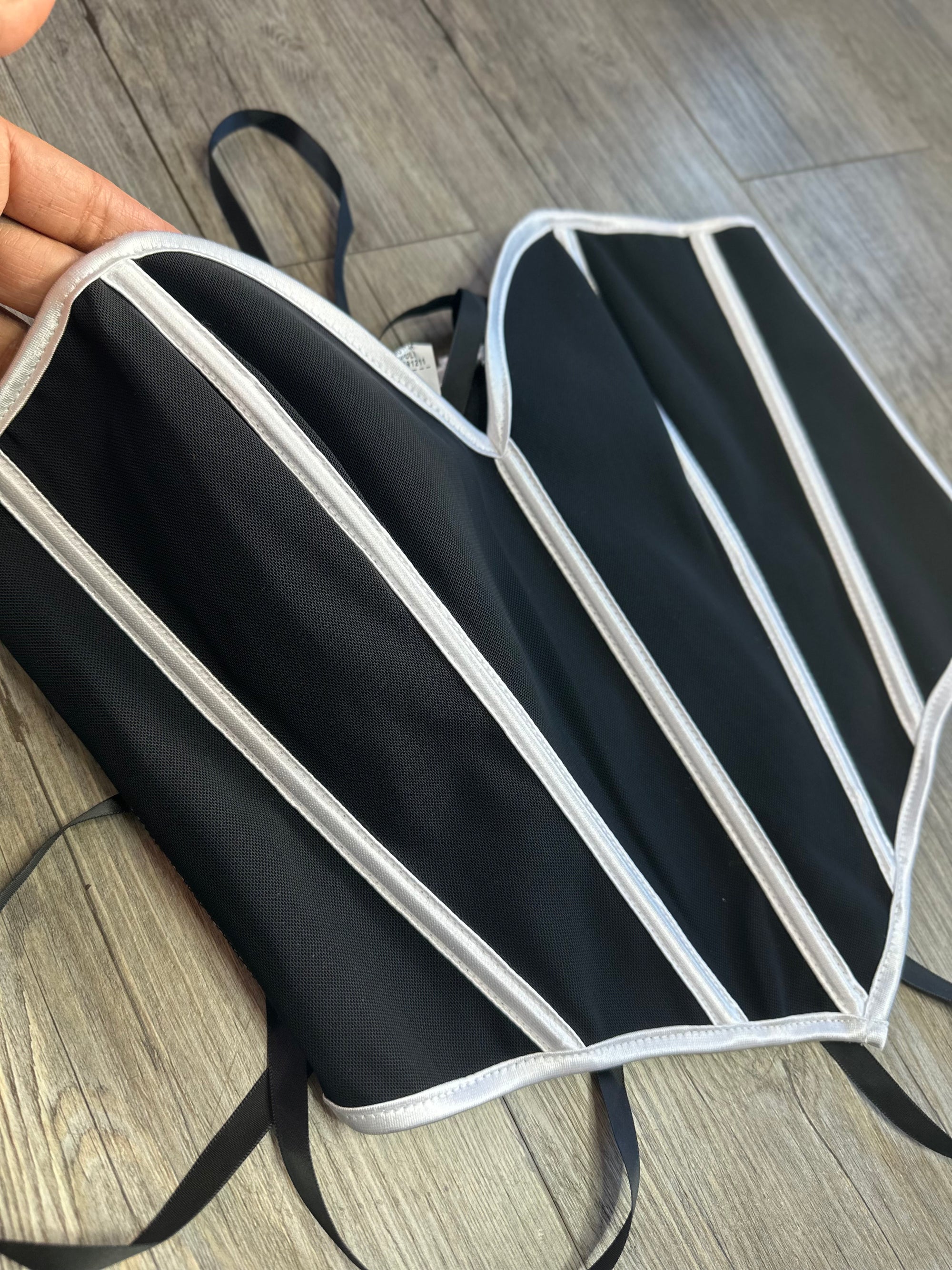 Corset ballenas por fuera