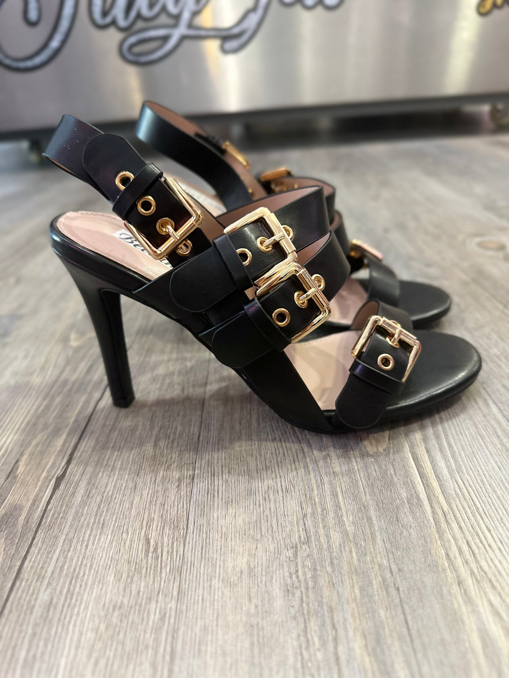 Sandalias hebillas doradas Maxi